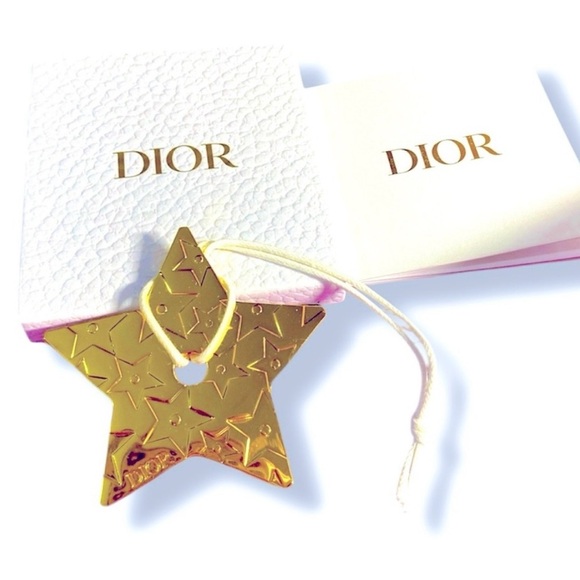 Dior Embossed Gold Star Charm Ornament NIB - Picture 1 of 3